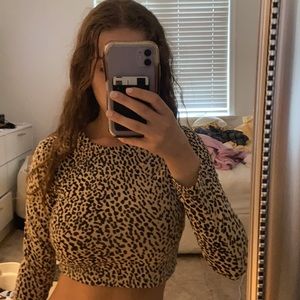 Adika cheetah print cropped long sleeve
